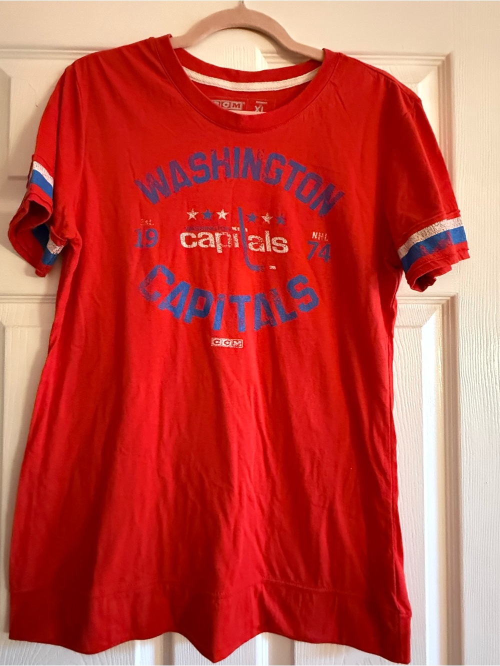Women’s CCM Washington Capitals Red Short Sleeve Tee - Size XL